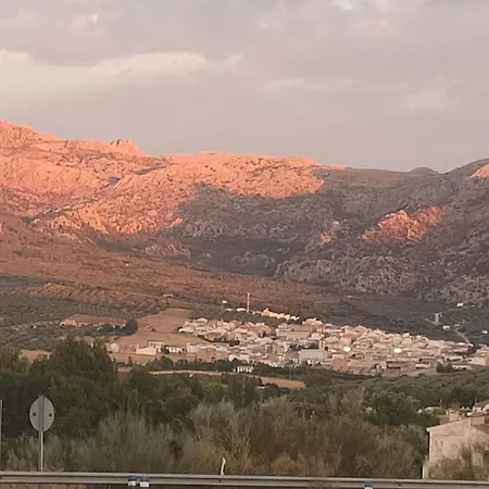 Vakantiehuis Cortijo Arcos - Lujo Rural Con Piscina Y Vistas Espectaculares En Málaga